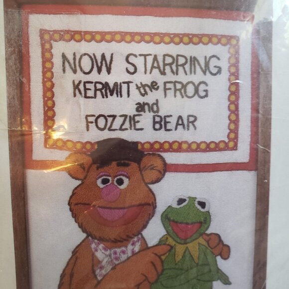 Kermit the Frog & Fozzie Bear Vintage Crewel Embroidery Kit-Unopened kit - Picture 3 of 4